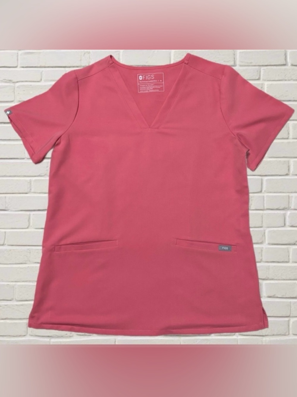FIGS Casma Scrub Top Pink Salmon Coral V Neck Medical Uniform Women’s M